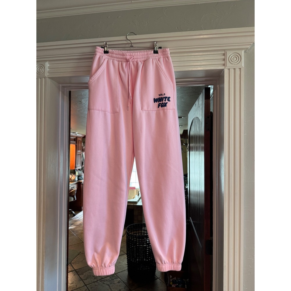 White Fox Boutique Vol 3 Pink Sweatpants Joggers Logo High Waisted Pockets